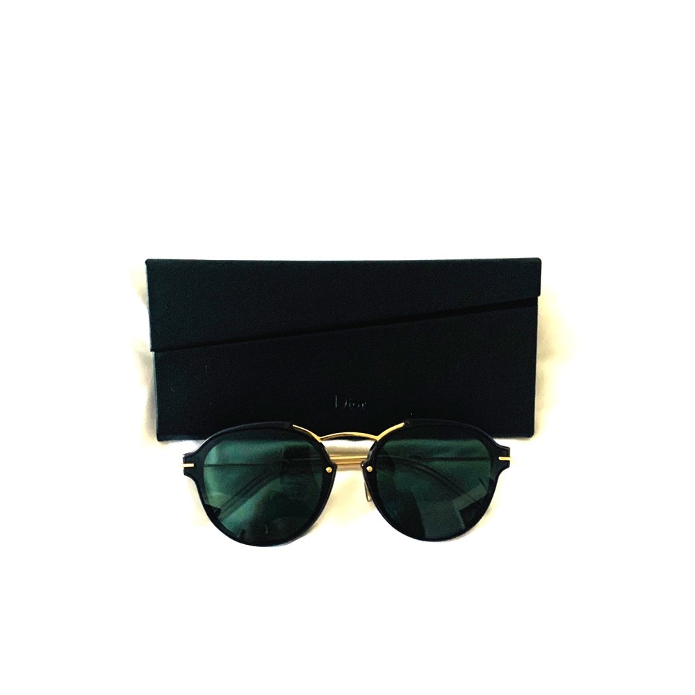 Dior Sunglasses 🕶 new